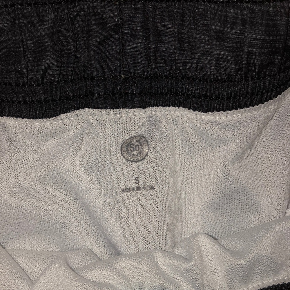 Running active shorts - Picture 3 of 5